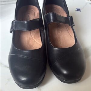 Black Mary Jane Shoes new